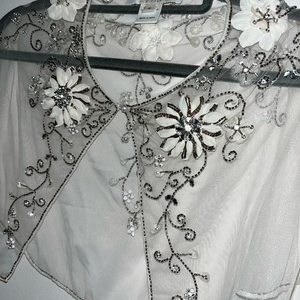 BHLDN Floral Embroidered Sheer Cape - Picture 4 of 7